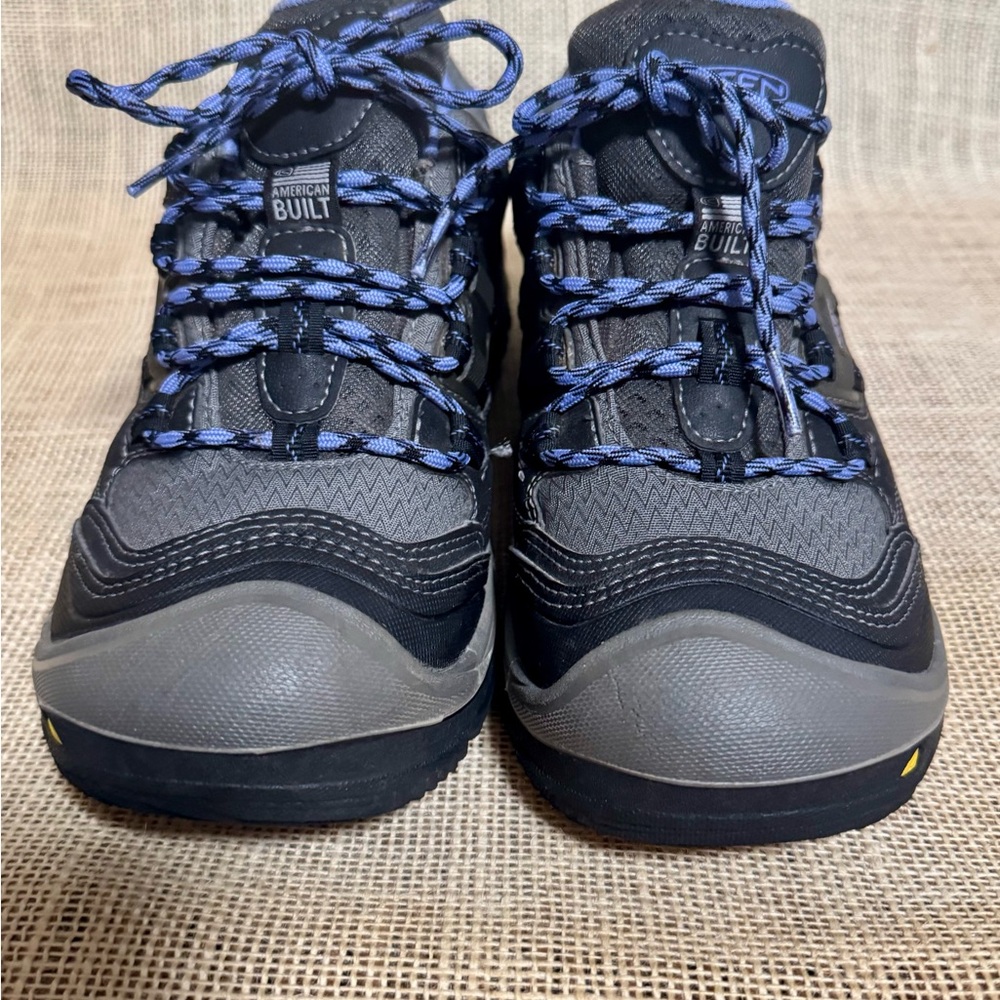 Keen Women’s Waterproof Hiking Shoe